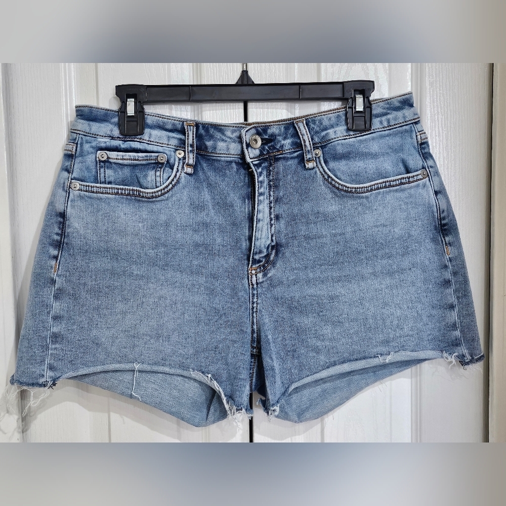 Rag & Bone LOW Rise Denim Wemen's Shorts Light Wash Frayed HemY2K Designer 29. - Picture 2 of 10